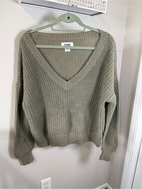 PINK Victoria's Secret Olive Green V-Neck Chunky Knit Sweater